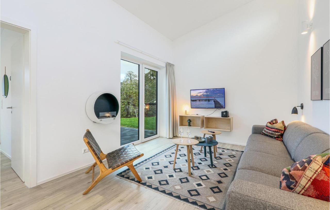 Gorgeous Home In Lembruch-Duemmer See With Kitchen Екстериор снимка